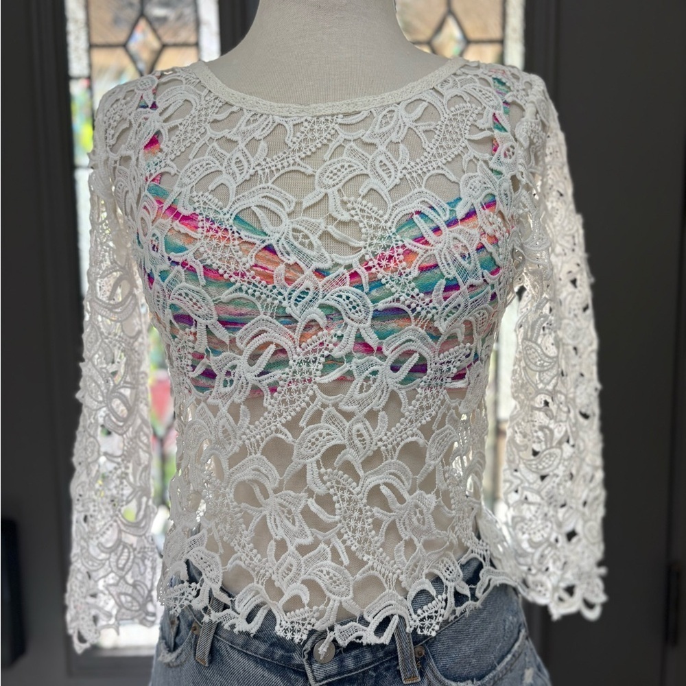 Boston Proper White Lace Top with Zipper Side